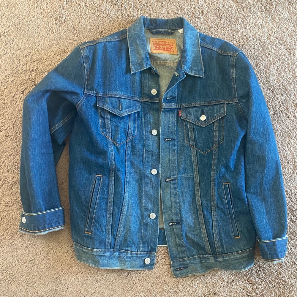 Men’s jean jacket, great condition